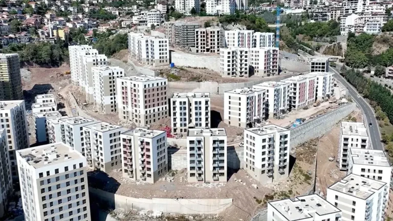 İzmit’te Kentsel Dönüşümde Büyük Adım: 1097 Yeni Konut Tamamlandı