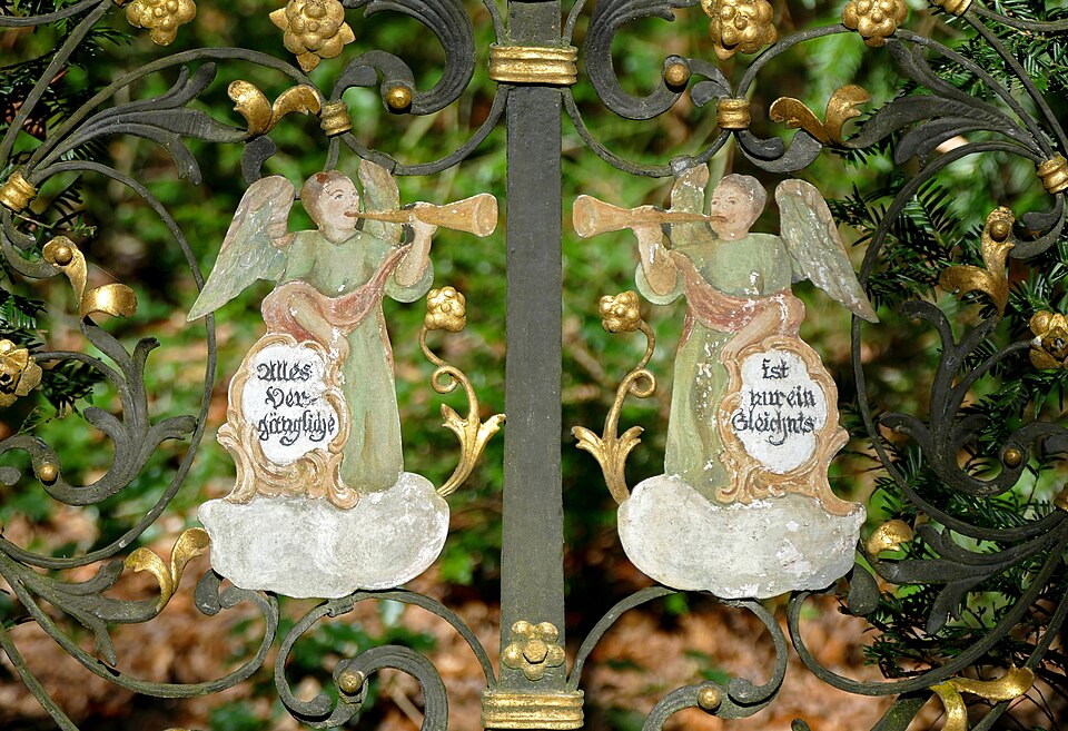 Angels: Gerçekten Koruyucu Melekler mi Var?