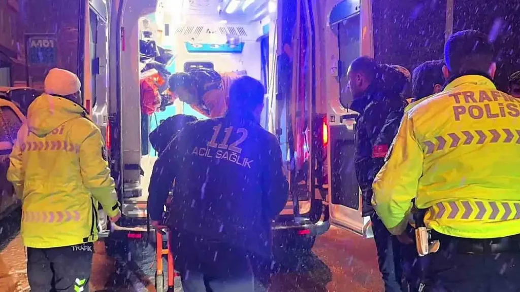 Erzurum’da Kar Yağışı Trafik Kazasına Yol Açtı