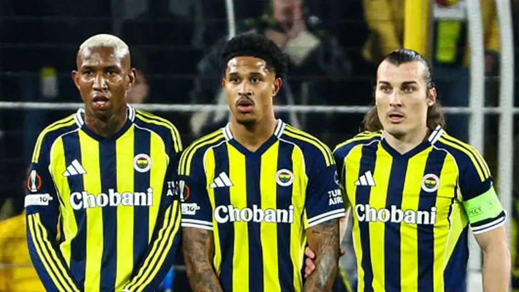 Fenerbahçe’de sakatlık alarmı: İki isim oyunu terk etti