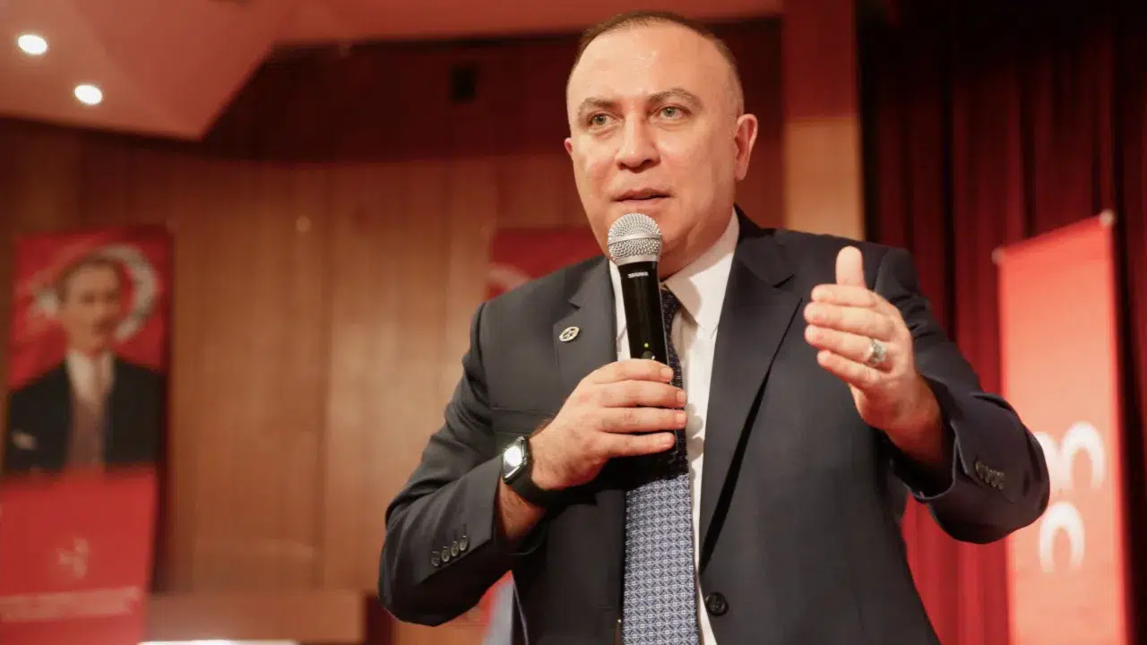 İzzet Ulvi Yönter kimdir?