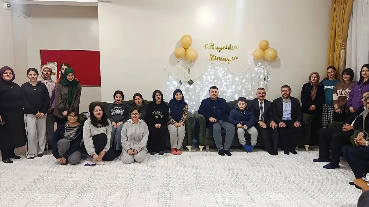 Patnos’ta Ramazan Buluşması: Öğrenciler ve Protokol Bir Arada