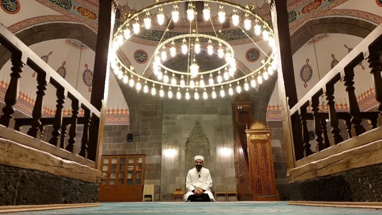 Erzurum’da Ramazan Gecelerine Renk Katan İşfe’lena Duası Nedir?