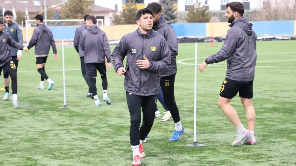 Ağrı 1970 Spor, Karaköprü Deplasmanında Galibiyet Peşinde