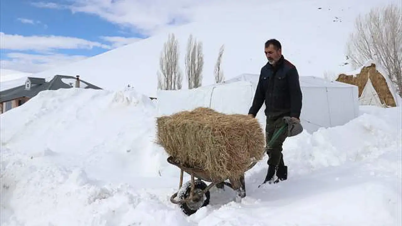 Ağrı’da Mart Ayında Kar Yağışı Hayatı Olumsuz Etkiliyor
