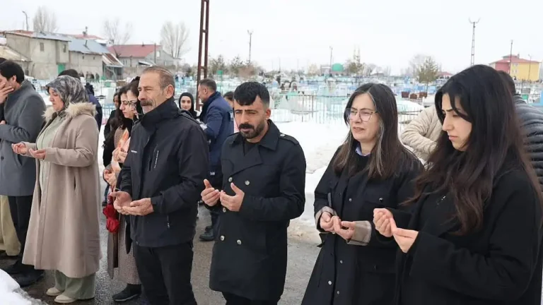 HÜDA PAR’dan Ağrı’da Değerlere Saygı Çağrısı