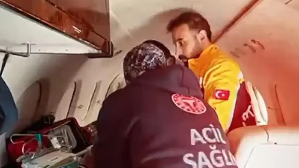 Ağrı’dan Ankara’ya Uçak Ambulansla Hayat Kurtaran Sevk