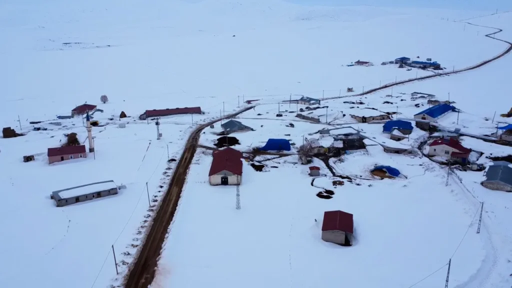 Kars’ta Kar Kalınlığı 2 Metreyi Aştı