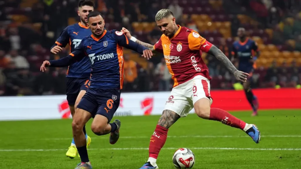 Galatasaray-Başakşehir Maçı Öncesi Cezalı Oyuncular ve Sınırda Olanlar