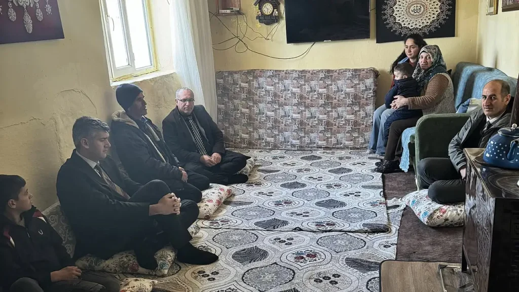 Diyadin Kaymakamı Ramazan’da Vefalı Ziyaretler Yapıyor