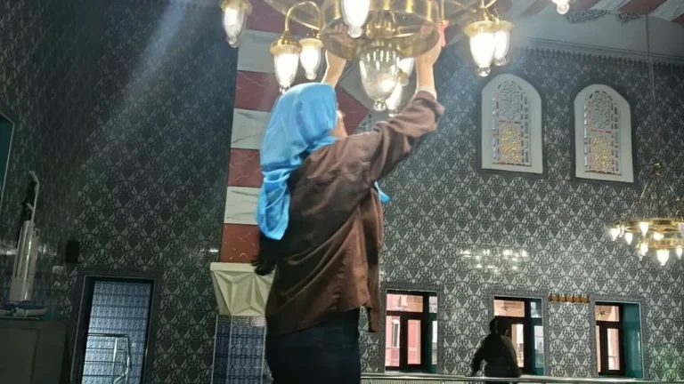 Doğubayazıt’ta Camiler İçin Temizlik ve İftar Etkinliği Düzenlendi