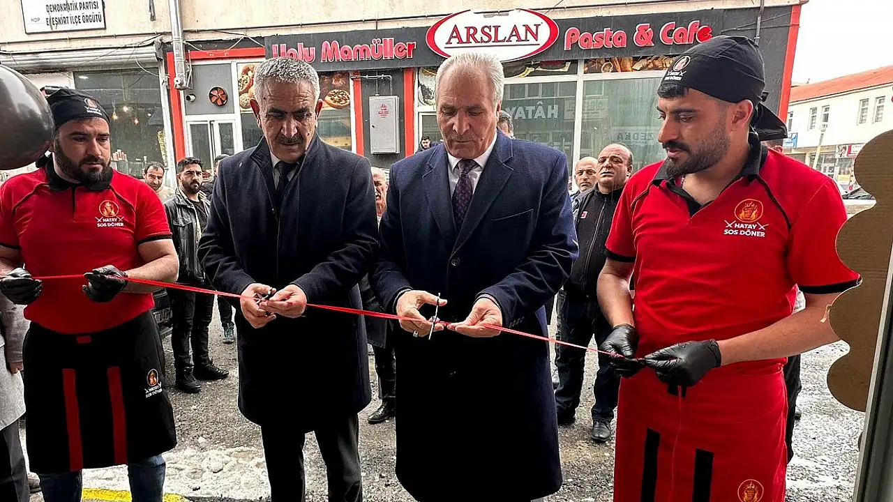 Eleşkirt’te Hatay Soslu Döner Restoranı Açıldı
