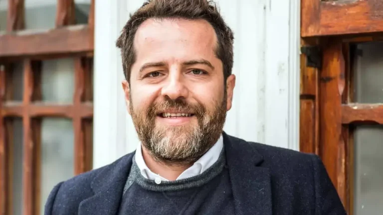 Erden Timur Kimdir? TMSF Neden El Koydu?