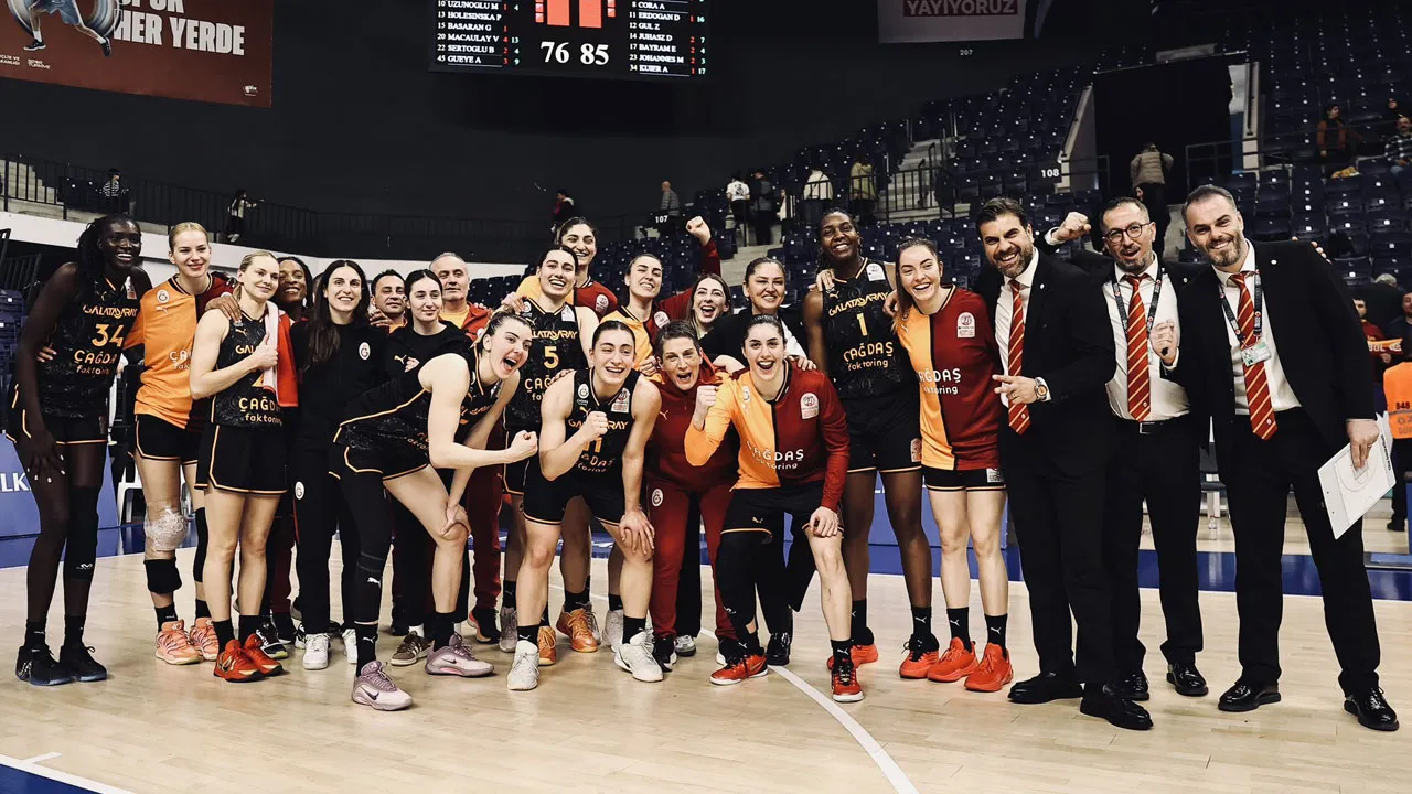Galatasaray Kadın Basketbol Takımı Finalde Fenerbahçe ile Karşılaşacak