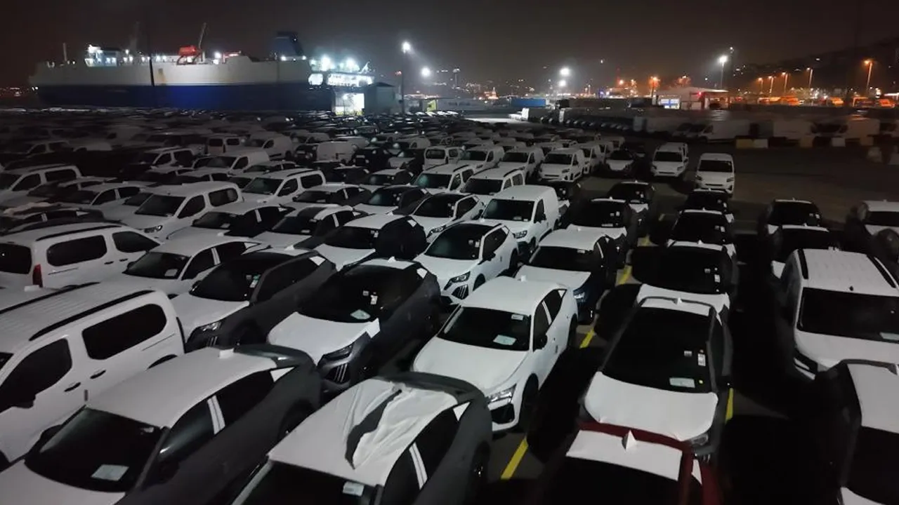 İstanbul Limanı’nda Sıfır Otomobil Sevkiyatı Yoğunlaştı