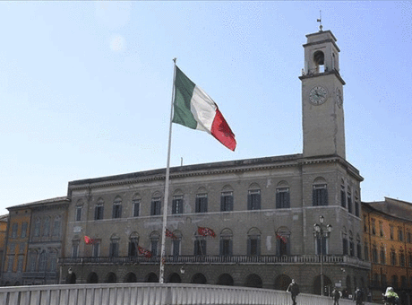 Roma’da Başbakanlık Sarayı Yakınında Şüpheli Çanta Alarmı