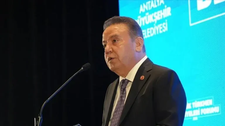 Muhittin Böcek Kimdir? Rüşvet Soruşturması Neden Gündemde?