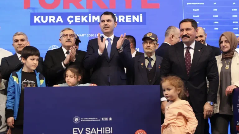 Murat Kurum’dan Hatay’da 500 Bin Sosyal Konut Müjdesi