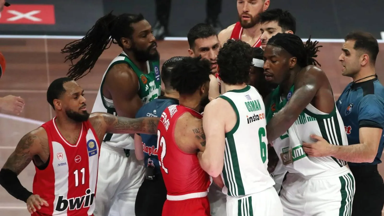 Yunanistan Derbisinde Olympiakos Öne Çıktı