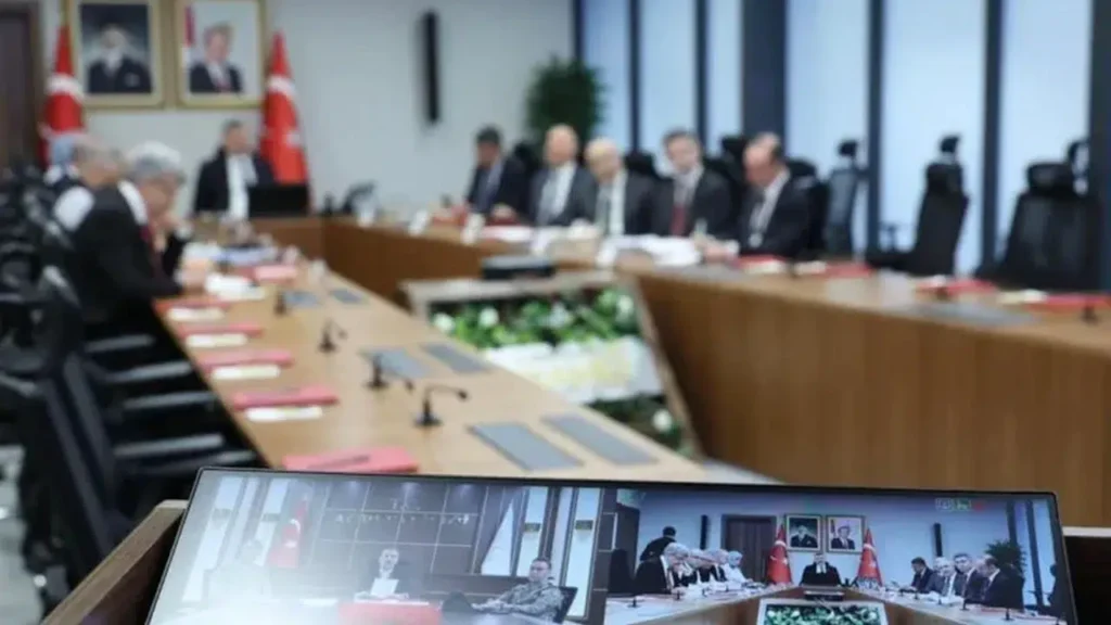 Sınır Güvenliği İçin Acil Toplantı! Bakan Çiftçi Neleri Görüştü?