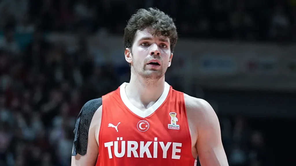 Tarık Biberovic, Sırp basınında kahraman ilan edildi