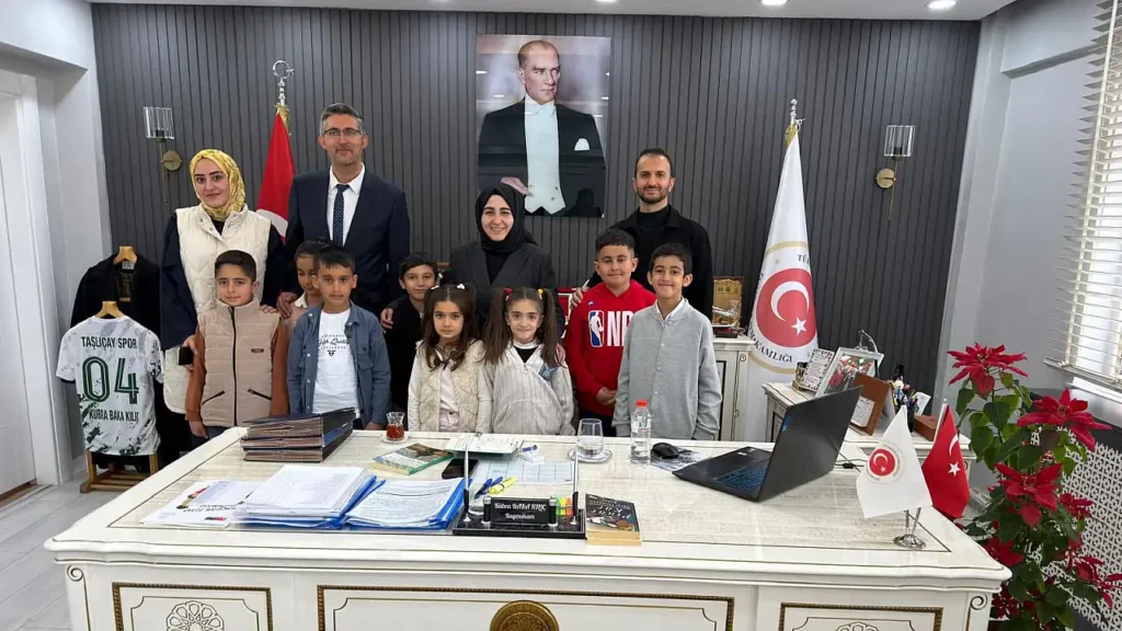 Taşlıçay’da Öğrenciler Kaymakamlığı Yerinde Öğrendi