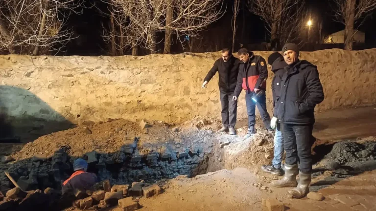 Taşlıçay’da Sel Riskine Karşı Gece Çalışmaları