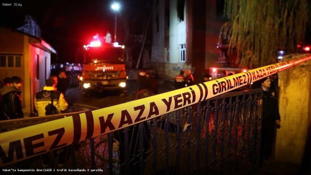 Tokat’ta Kamyonet Devrildi: İki Kişi Yaralandı