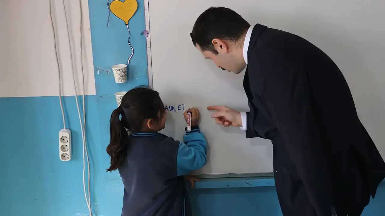 Tutak’ta Eğitim Sorunları Hızla Çözülüyor