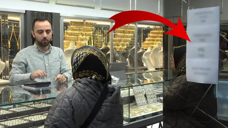Altın Fiyatları Düşünce Kuyumculara Koşan Vatandaşlar