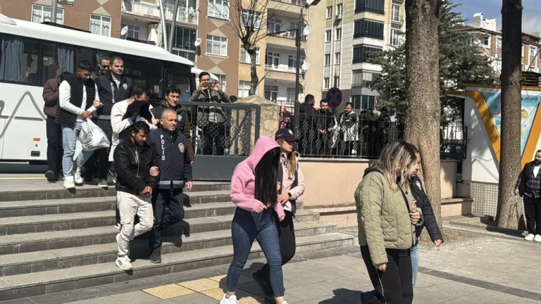 12 İlde Büyük Operasyon: Suç Çetesi Çökertildi