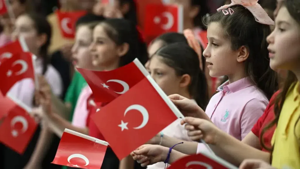 23 Nisan Kutlamaları İptal Mi? Okullar Açık Mı?