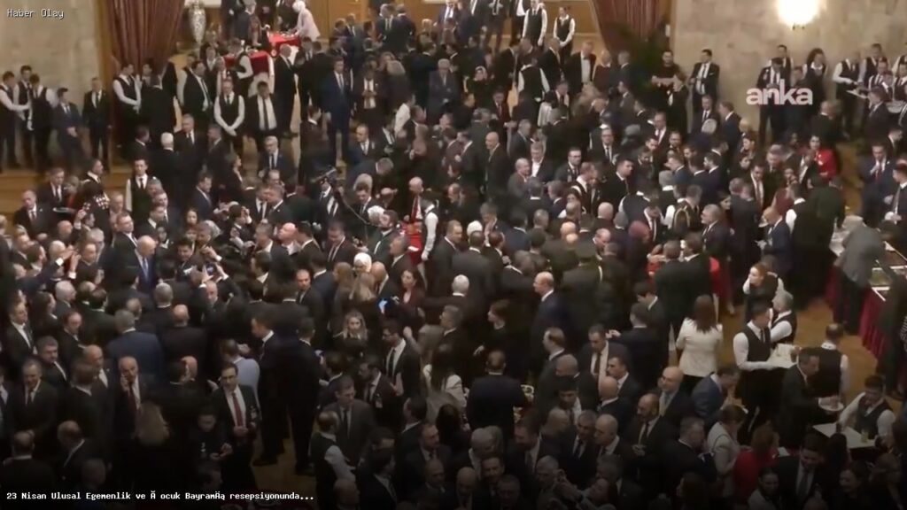 23 Nisan Resepsiyonunda Siyasi Liderler Bir Araya Geldi