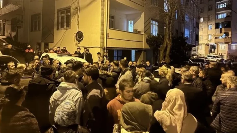 Sarıyer’de Toprak Kayması: 6 Bina Tahliye Edildi
