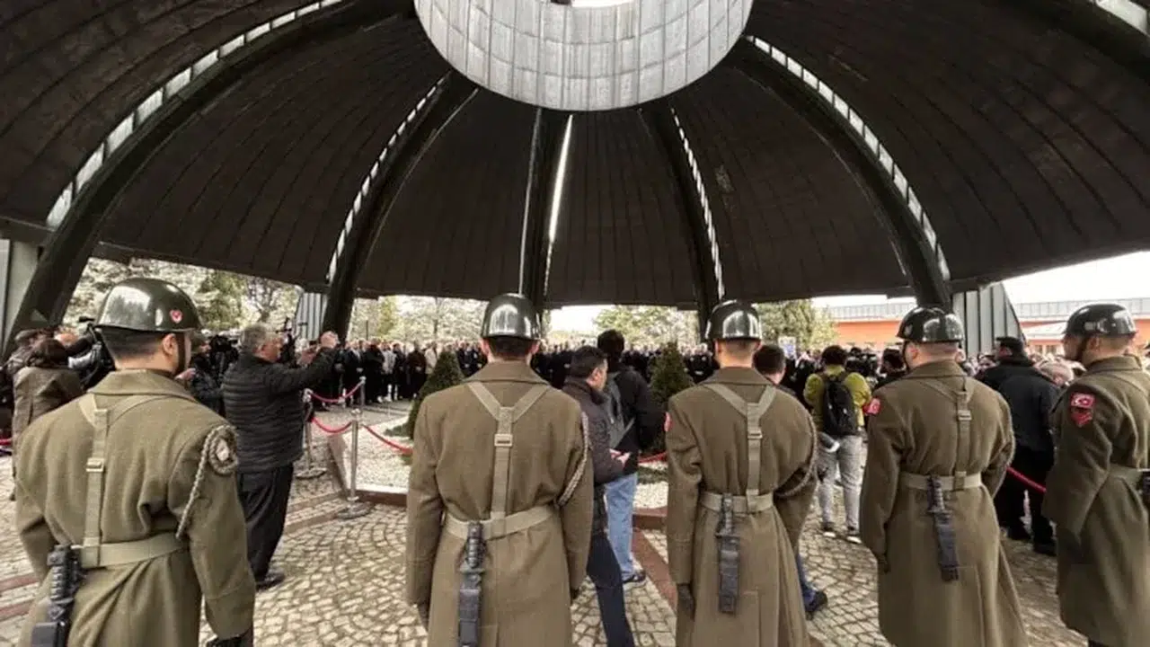 Turgut Özal 33. Vefat Yılında Anıt Mezarı Başında Anıldı