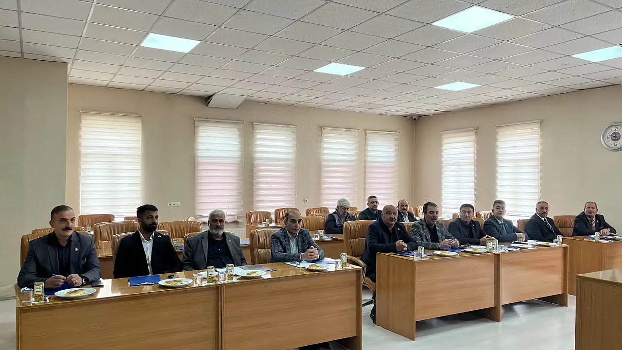 Ağrı Belediyesi Muhtarlarla Sorunları Tartıştı!