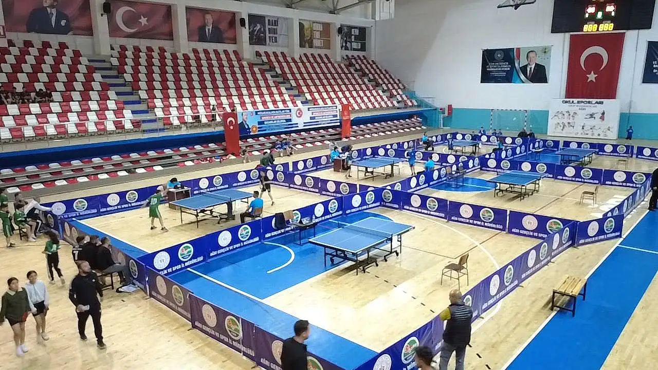 Ağrı’da Masa Tenisi Müsabakaları Heyecanı Başladı