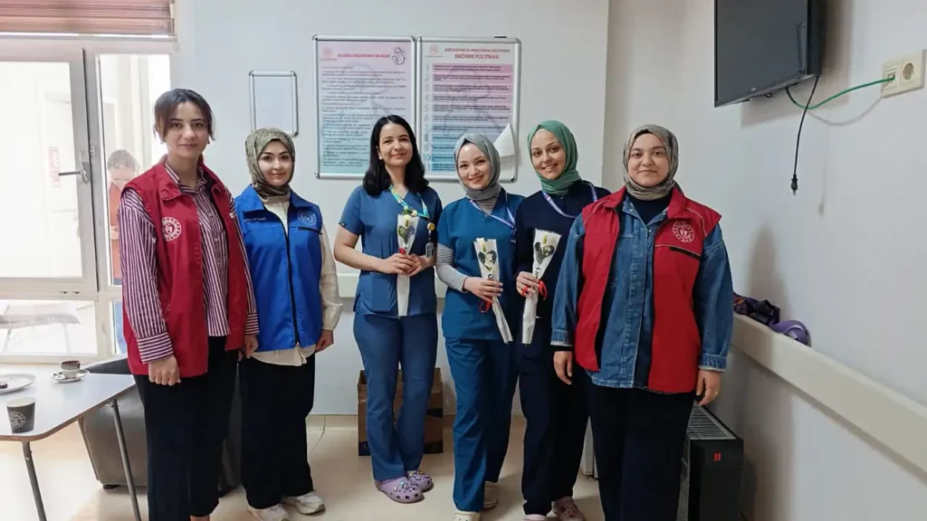 Ebeler Haftası’nda Ağrı Gençlik Merkezi’nden Anlamlı Ziyaret