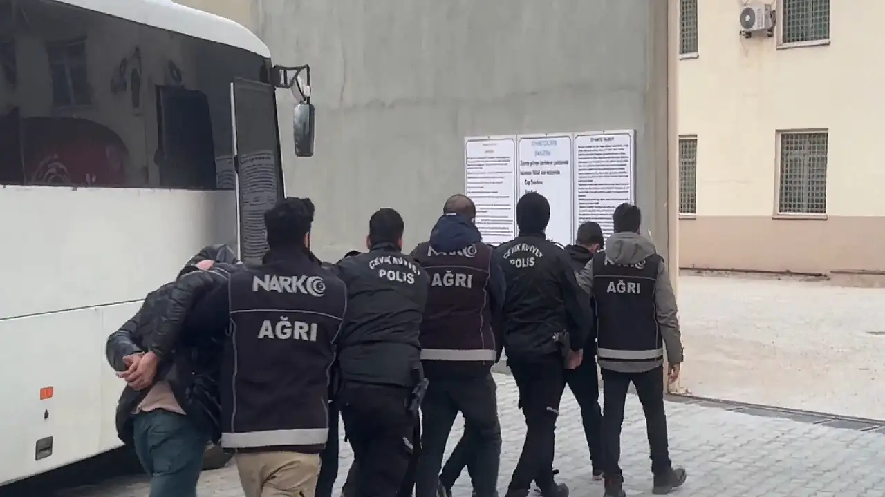 Ağrı Merkezli Uyuşturucu Operasyonunda 12 Kişi Tutuklandı