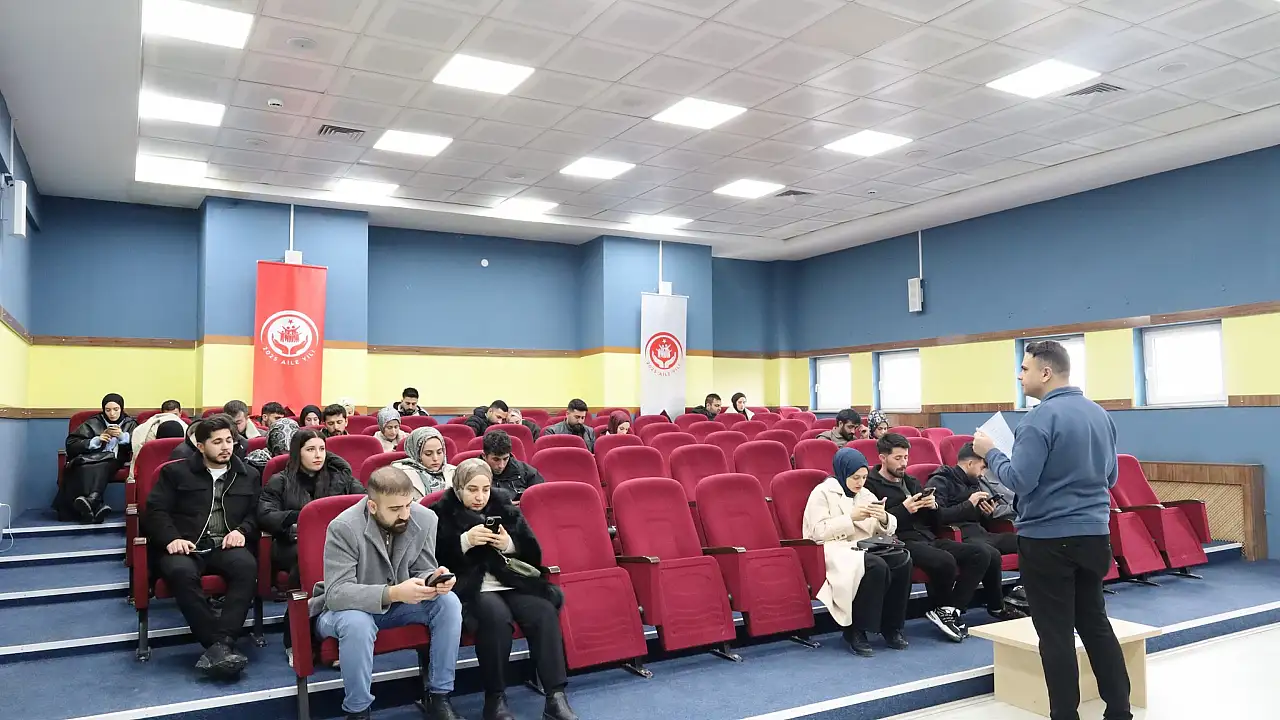Ağrı’da Gençlere Evlilik Eğitimi Desteği Devam Ediyor