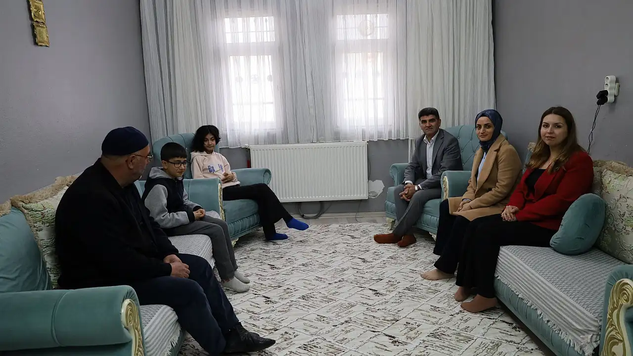 Ağrı’da Otizm Farkındalık Günü’nde Anlamlı Ziyaretler Yapıldı