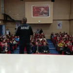 Ağrı’da üniversite öğrencilerine afet farkındalık eğitimleri verildi