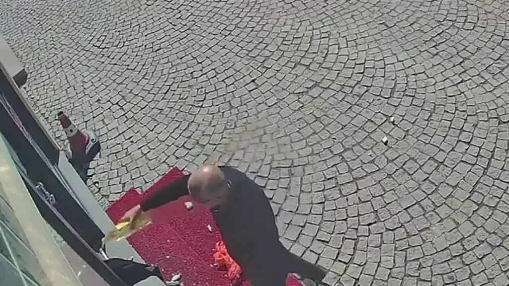 Eczacının İş Yerine Kundaklama Girişimi: Şüpheli Yakalandı