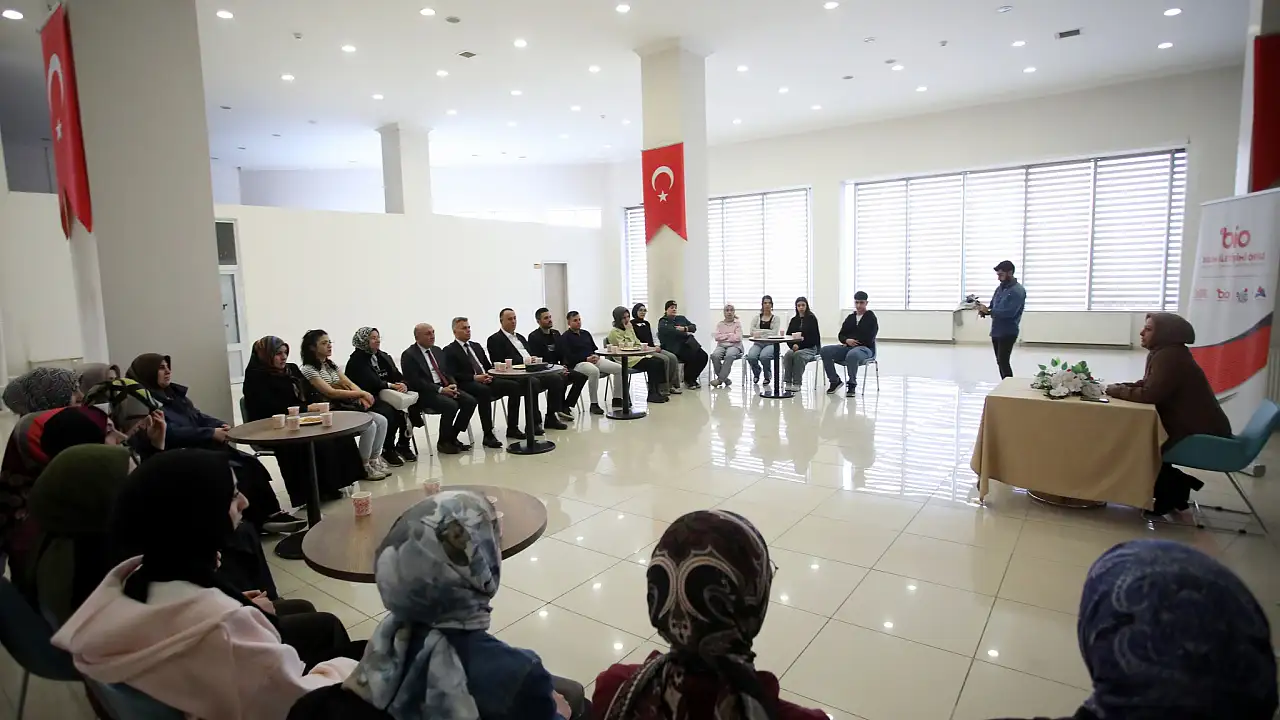 AİÇÜ’de İklim Değişikliği Konusu Masaya Yatırıldı