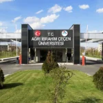 AİÇÜ’de Öğrencilere Yönelik Milli Teknoloji Atölyesi Açıldı