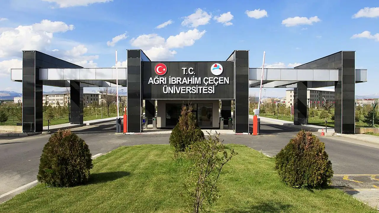 AİÇÜ’de Öğrencilere Yönelik Milli Teknoloji Atölyesi Açıldı