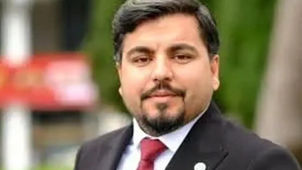Arif Kocabıyık kimdir, CHP’ye neden katıldı, üyeliği neden iptal edildi?