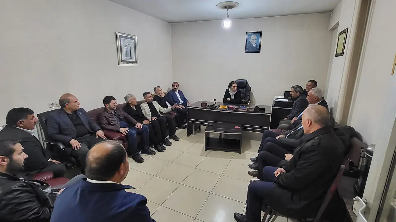 Ağrı Muhtarlar Derneği’ne Başkan Yıldız’dan Anlamlı Ziyaret