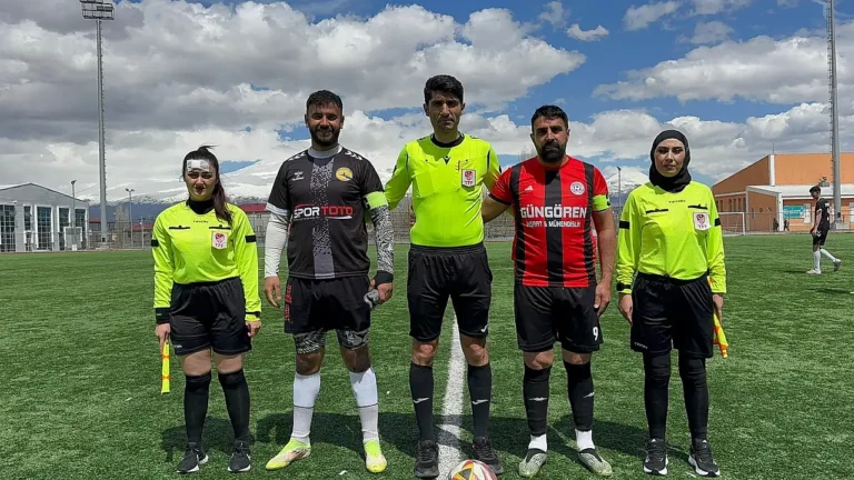 Bayazıtspor, Tutakspor karşısında gol yağmuruna tuttu
