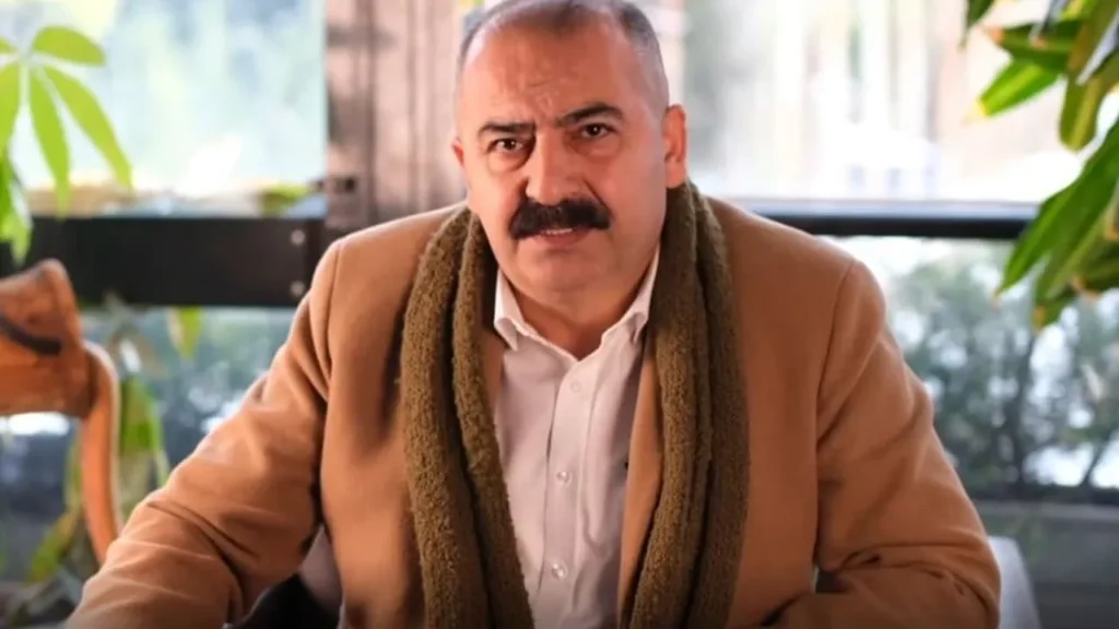 Ünlü Oyuncu Ömer Kurt Siyasete Adım Attı